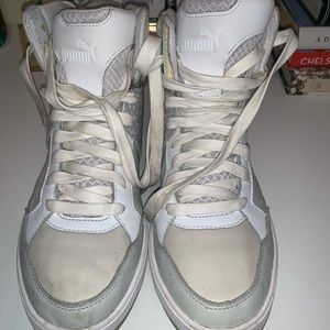 Alexander McQueen x Puma high top sneaker - sz 8